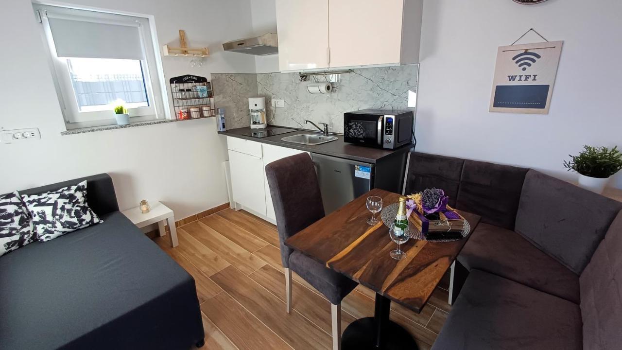 Apartmaji Stars Mavcice Exterior foto